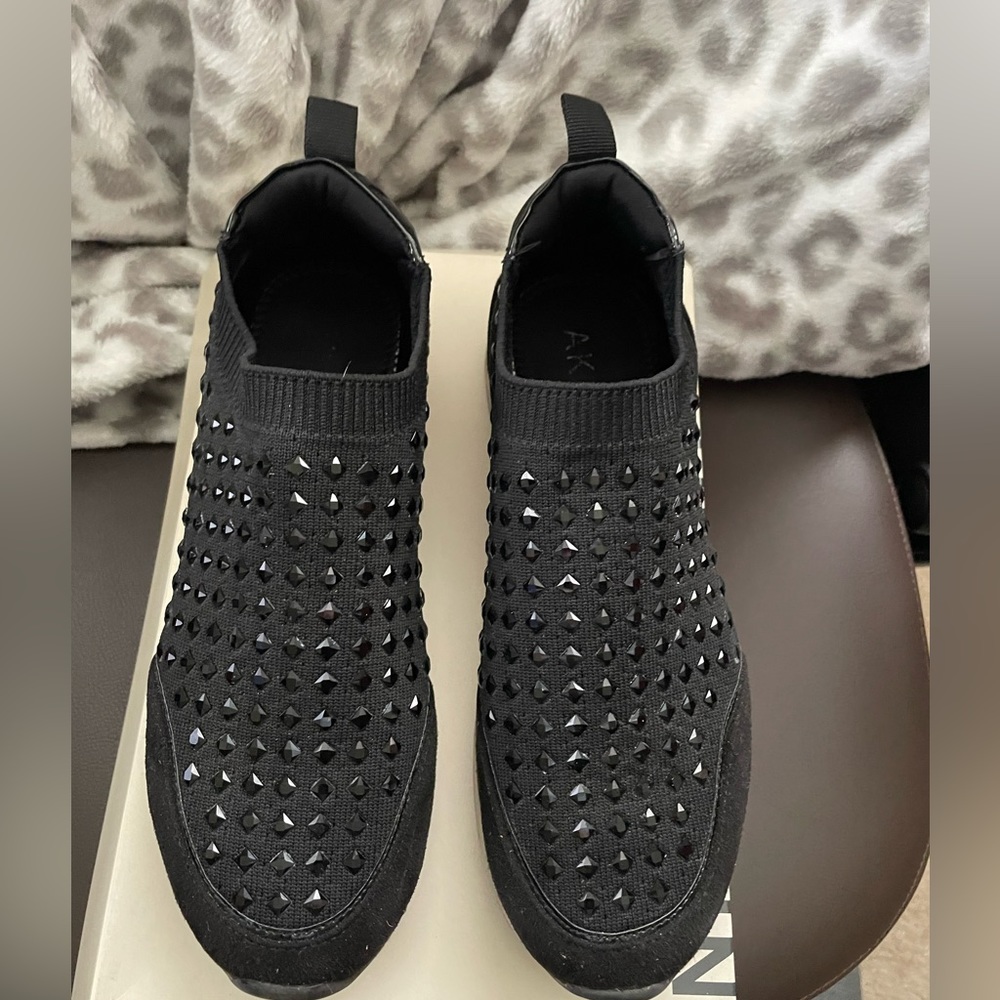 Anne Klein Slip On Black Sneakers W/sparkle